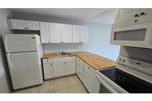 15221 Ne 6th Avenue A204, Miami, Fl 33162, Miami