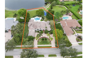 10303 SW 26th St, Davie, FL 33324 - MLS#F10535798