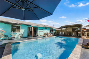 8610 NW 46th St, Lauderhill, FL 33351 - MLS#F10535808