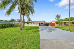 4697 SW 35th Ave, Fort Lauderdale, FL 33312 - MLS#F10535817