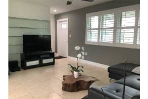 8260 11th Court, Pembroke Pines, FL 33024 - MLS#F10535820