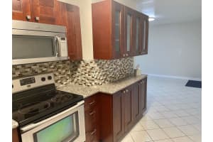 140 NE 19th Ct 101E, Wilton Manors, FL 33305 - MLS#F10535840