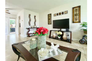 4510 NW 46th St, Tamarac, FL 33319 - MLS#F10535860