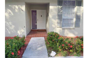 10235 Panama St, Hollywood, FL 33026 - MLS#F10535869