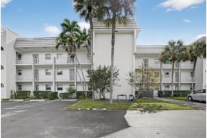 8130 Sunrise Lakes Boulevard, Sunrise, FL 33322 - MLS#F10535891