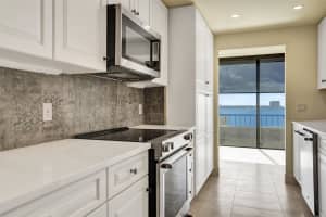 5510 Ocean Drive, Singer Island, FL 33404 - MLS#F10535907