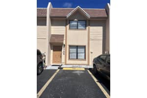 3900 SW 52nd Ave, Hollywood, FL 33023 - MLS#F10535919