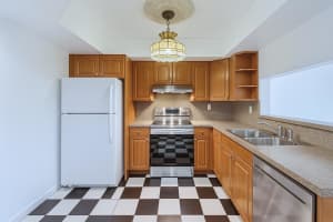 824 W 41st St 52, Hialeah, FL 33012 Sold 01/09/26