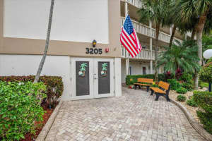 3205 Portofino Point, Coconut Creek, FL 33066 - MLS#F10535945