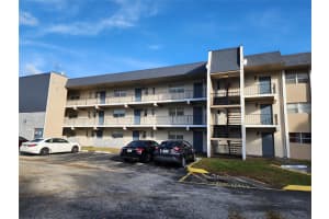 8020 Fairview 109, Tamarac, FL 33321 - MLS#F10535979