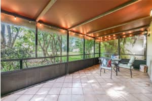 5614 Hammock Ln 113, Lauderhill