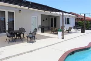 16272 SW 42nd Ter, Miami, FL 33185 - MLS#F10535993