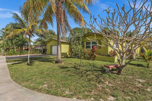 3400 NW 39th Ave, Lauderdale Lakes, FL 33309 - MLS#F10536013