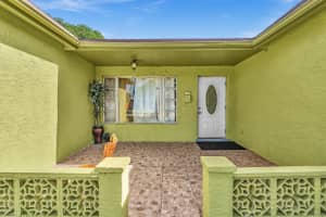 3400 39th Avenue, Lauderdale Lakes, FL 33309 - MLS#F10536013