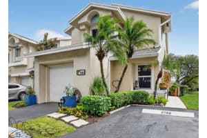 2188 Discovery Cir 2188, Deerfield Beach, FL 33442 - MLS#F10536020