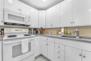 2035 Ventnor H 2035, Deerfield Beach, FL 33442 - MLS#F10536021