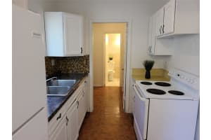 201 SE 10 Street, Hallandale Beach, FL 33009 - MLS#F10536037