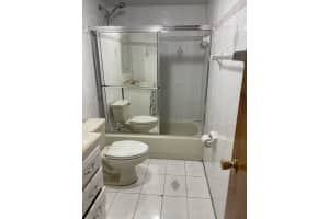 10000 NW 80th Ct 2163, Hialeah Gardens, FL 33016 - MLS#F10536051