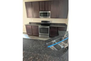 313 NE Glentry Ave, Port Saint Lucie, FL 34983 - MLS#F10536069