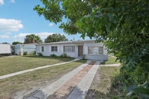 1757 13th Avenue, Lake Worth Beach, FL 33460 - MLS#F10536076