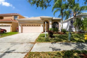 10825 Morningstar Dr, Cooper City, FL 33026 - MLS#F10536088