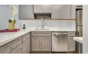 2907 NE 8th Ter 101, Wilton Manors, FL 33334 - MLS#F10536188