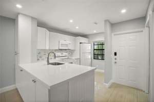 510 103rd Terrace, Pembroke Pines, FL 33026 - MLS#F10536219