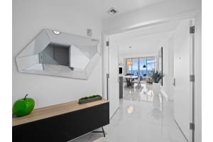 701 N Fort Lauderdale Beach Blvd 1003, Fort Lauderdale, FL 33304 - MLS#F10536239