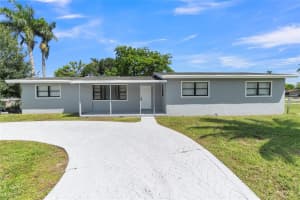 1237 NW 17 Street, Fort Lauderdale, FL 33311 - MLS#F10536254