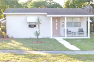 1731 NW 25th Ave, Fort Lauderdale, FL 33311 - MLS#F10536289