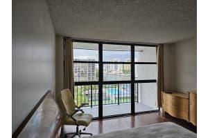 400 Leslie Drive, Hallandale Beach, FL 33009 - MLS#F10536309