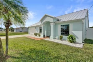 4498 SW Attlee St, Port Saint Lucie, FL 34953 - MLS#F10536334