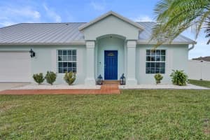 4498 SW Attlee St, Port Saint Lucie, FL 34953 - MLS#F10536334