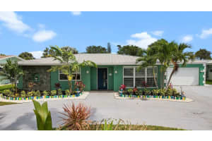 608 Malabar Avenue, Hutchinson Island, FL 34949 - MLS#F10536470