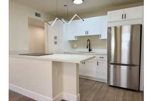 1218 NW 13th Ct A, Fort Lauderdale, FL 33311 - MLS#F10536474