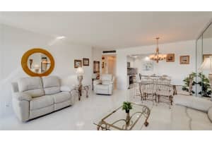 3333 NE 34th St 811, Fort Lauderdale, FL 33308 - MLS#F10536499