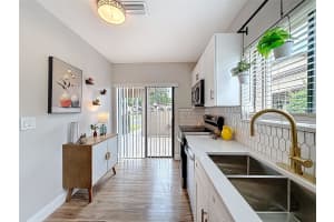 2300 NW 37th ave, Coconut Creek, FL 33066 - MLS#F10536503