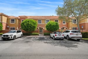 717 Sw 107th Avenue 2203, Pembroke Pines