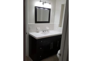 1700 NW 27th Ter, Fort Lauderdale, FL 33311 - MLS#F10536537