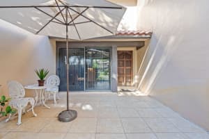 9943 Costa Del Sol Blvd, Doral, FL 33178 - MLS#F10536552