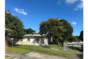 2863 12th Court, Fort Lauderdale, FL 33311 - MLS#F10536561