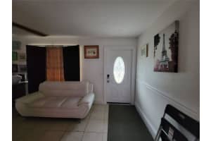 4540 NW 26th St, Lauderhill, FL 33313 - MLS#F10536581