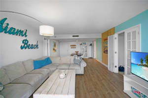 2400 Presidential Way, West Palm Beach, FL 33401 - MLS#F10536589