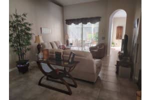 5423 Place Lake Dr, Fort Pierce, FL 34951 - MLS#F10536614