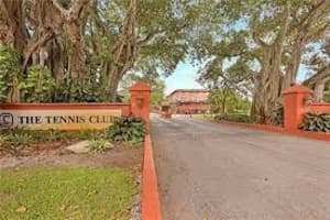 610 Tennis Club Dr 105, Fort Lauderdale, FL 33311 - MLS#F10536638