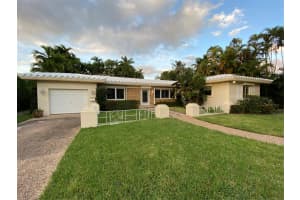 1049 Van Buren St, Hollywood, FL 33019 - MLS#F10536685