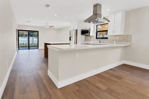 391 58th Avenue, Miami, FL 33126 - MLS#F10536705