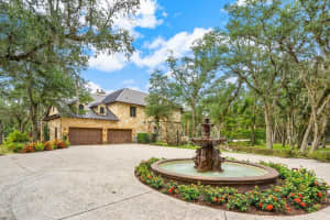 4560 S 25th St, Fort Pierce, FL 34981 - MLS#F10536707