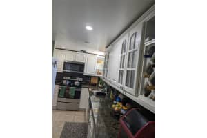 MLS# F10536726, Miami Beach, Florida 33141