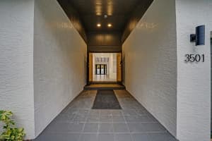 3501 N Park Rd, Hollywood, FL 33021 Sold 01/01/26